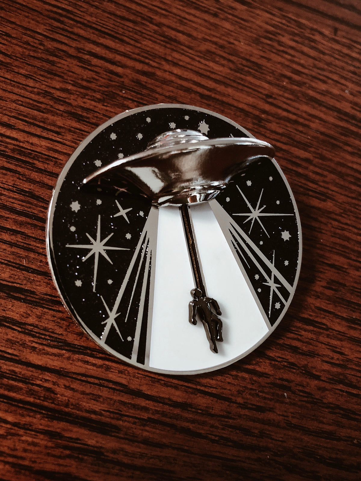 GLOW IN THE DARK Alien Abduction UFO Soft Cloisonné Jumbo Action Pin